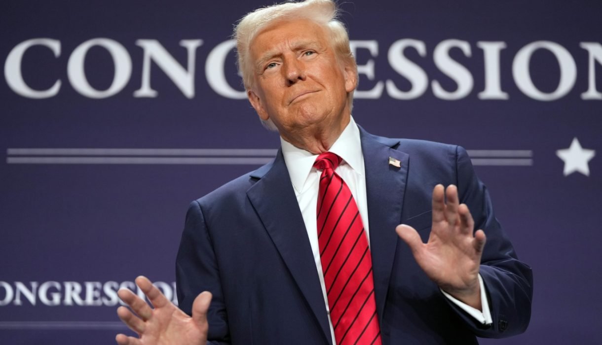 Trump’s Wage Cut Order: Federal Workers Face Pay Crisis