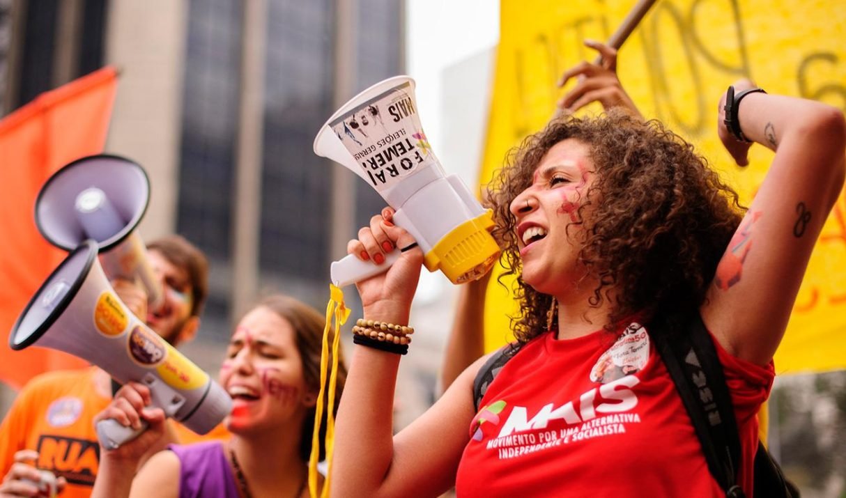 Women’s Voices Against Authoritarianism and Economic Crisis