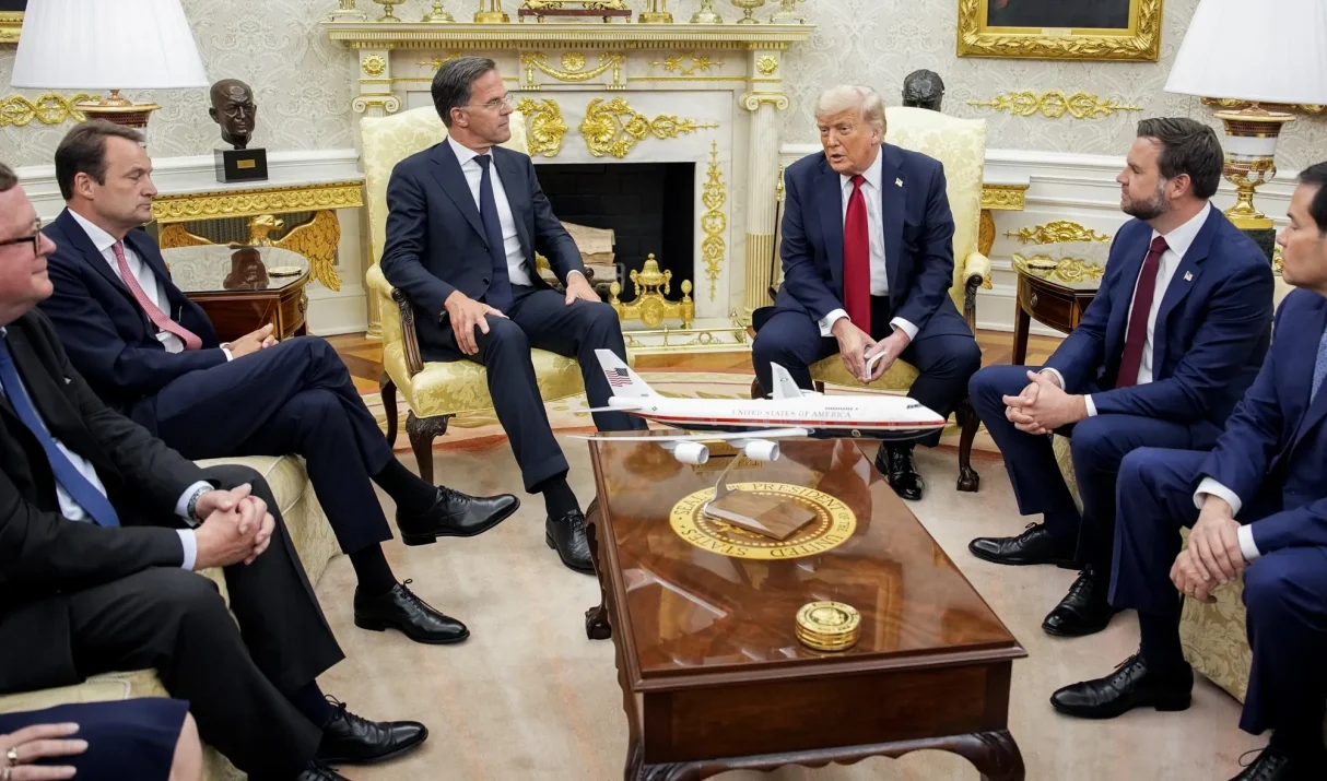 Backing Away from Promises: Trump, Ukraine, and the High-Stakes Game of Tariffs and Weapons.