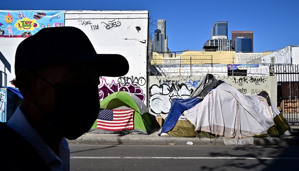 HOMELESS LA