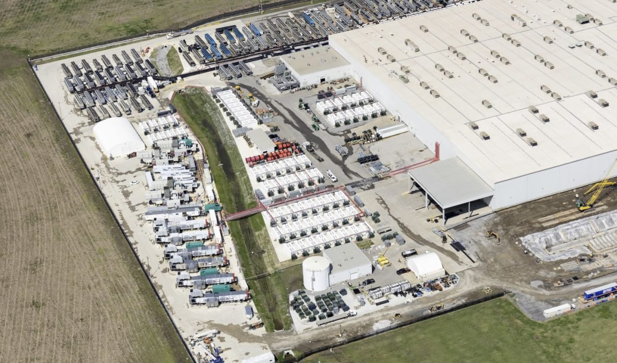 When Energy Meets Intelligence: How Elon Musk’s xAI Is Redefining Data Center Power (and Memphis).